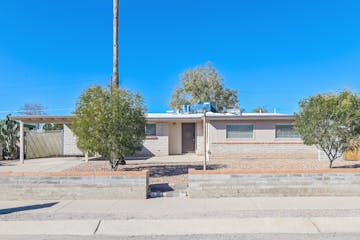 8467 E SHASTA DR TUCSON, AZ 85730